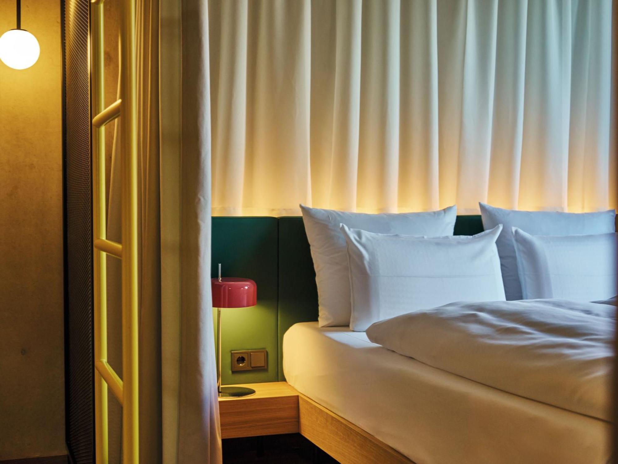 Deluxe Doppelzimmer (2 Erwachsene & 1 Kind)